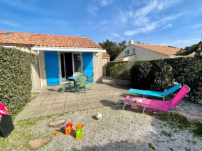 Maison avec terrasse à 300m de la plage - FR-1-231-68